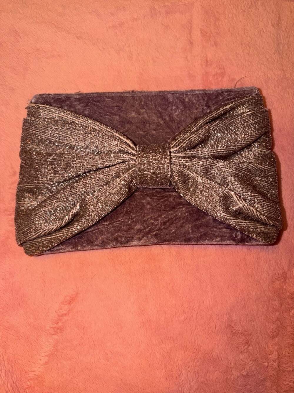 Rachel Parcell RP Velvet Bow Clutch